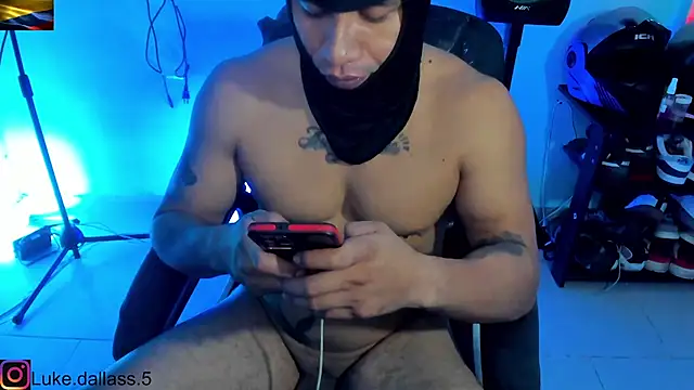 zeus 7777 online show from January 18, 2026, 11:02 am