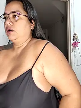 NARNYALABELLA online show from February 3, 2026, 9:58 am