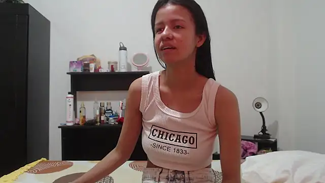 nathaly jones  online show from July 2, 2026, 12:33 pm