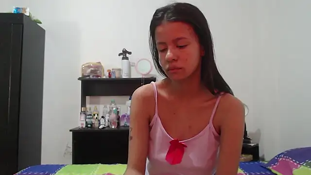 nathaly jones  online show from July 6, 2026, 12:34 pm