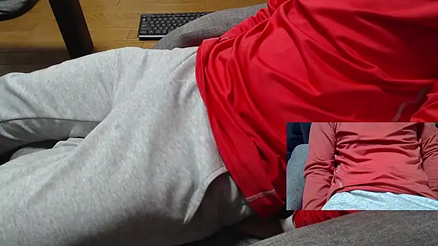 Yasu2000 online show from February 3, 2026, 2:21 am