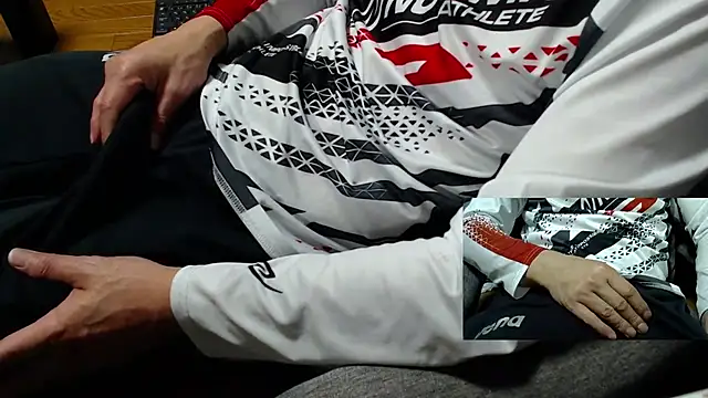 Yasu2000 online show from March 8, 2026, 11:02 am