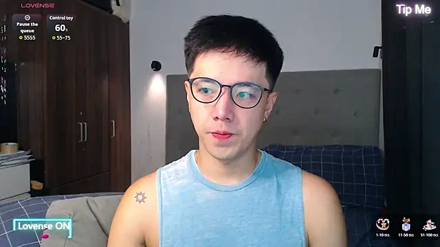 Addictiveboi online show from November 18, 2025, 2:16 am