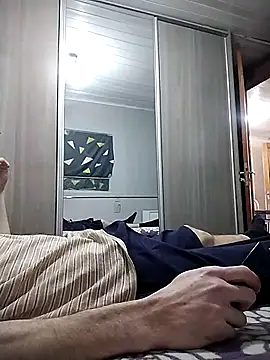 Snapshot of 12dery chatting on November 18, 2025, 2:31 pm 12dery online show from November 18, 2025, 2:31 pm