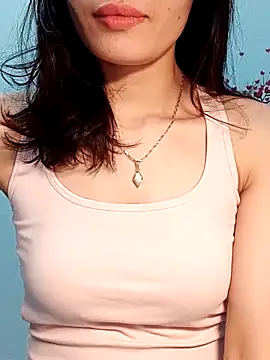 Hinna x online show from March 26, 2026, 1:42 pm