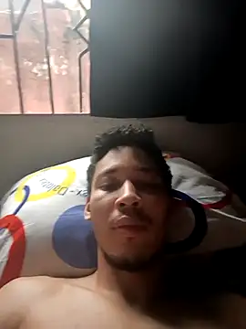 Snapshot of RuiMaddoox chatting on October 6, 2025, 11:11 am RuiMaddoox online show from October 6, 2025, 11:11 am