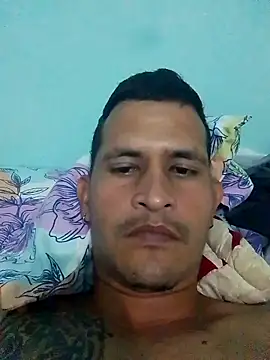 Snapshot of Kars1721 chatting on April 15, 2026, 12:42 pm Kars1721 online show from April 15, 2026, 12:42 pm