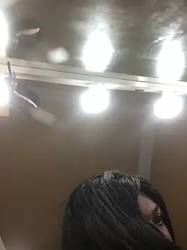 Deusaversatil online show from March 11, 2026, 1:54 am