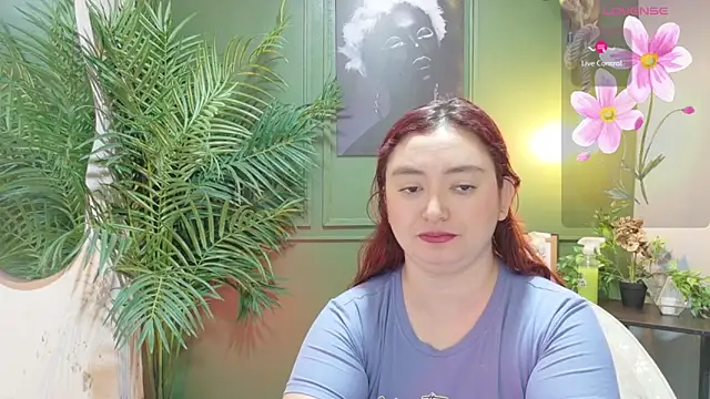 Snapshot of Anaa_Rose chatting on May 3, 2026, 12:09 pm Anaa Rose online show from May 3, 2026, 12:09 pm