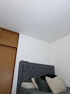 asumi 18 online show from November 21, 2025, 2:54 am