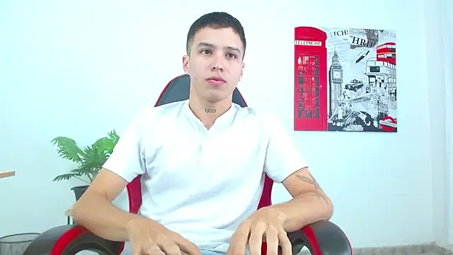 Cumandres18 online show from October 29, 2025, 2:05 pm