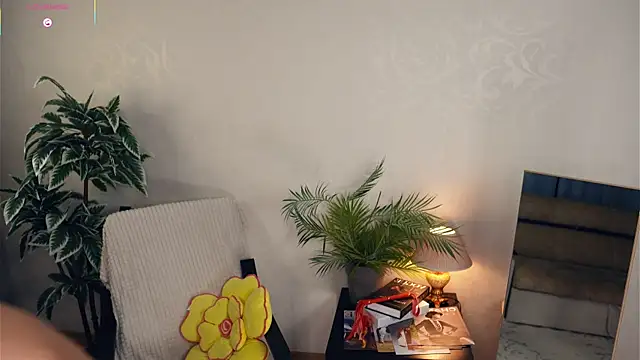 OdellaGillingham online show from October 25, 2025, 7:14 pm