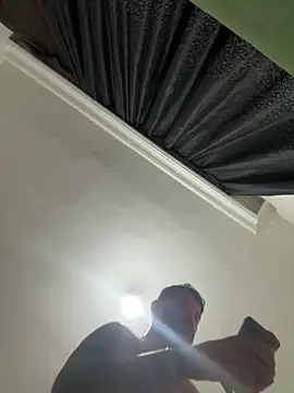 A S00 online show from April 8, 2026, 7:59 pm