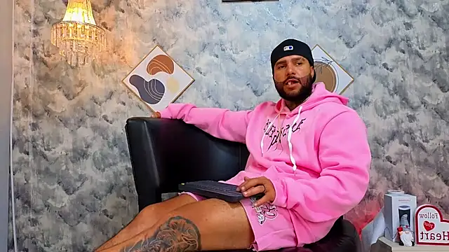 Snapshot of Apolo_rousse1 chatting on February 22, 2026, 4:19 pm Apolo rousse1 online show from February 22, 2026, 4:19 pm