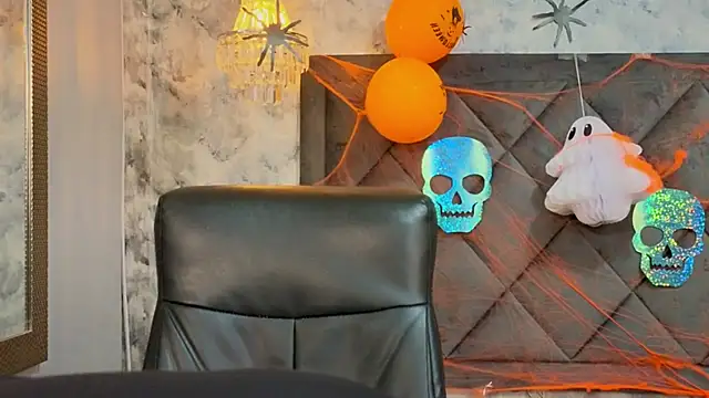 Apolo rousse1 online show from October 11, 2025, 11:06 pm