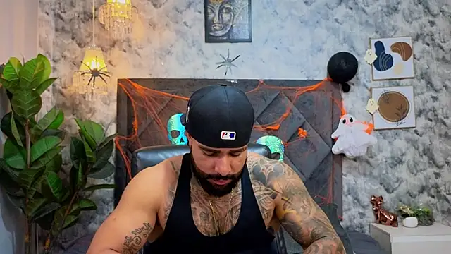 Apolo rousse1 online show from November 1, 2025, 10:25 pm