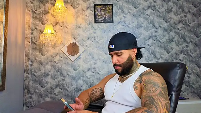 Snapshot of Apolo_rousse1 chatting on January 17, 2026, 9:29 pm Apolo rousse1 online show from January 17, 2026, 9:29 pm