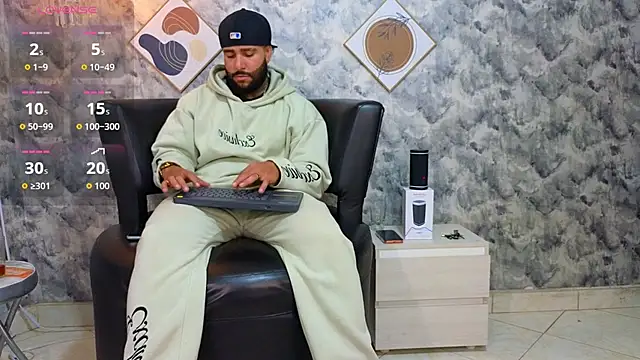 Snapshot of Apolo_rousse1 chatting on February 2, 2026, 9:58 pm Apolo rousse1 online show from February 2, 2026, 9:58 pm