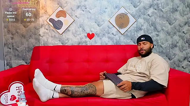 Snapshot of Apolo_rousse1 chatting on February 17, 2026, 9:12 pm Apolo rousse1 online show from February 17, 2026, 9:12 pm