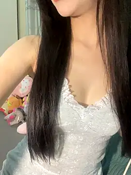 Dior baby online show from October 8, 2025, 3:41 am