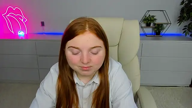 KattyRose8 online show from September 22, 2025, 5:35 am