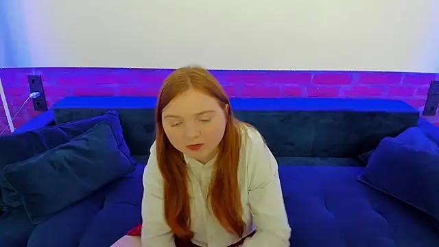 KattyRose8 online show from November 12, 2025, 5:39 pm