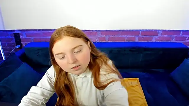 KattyRose8 online show from October 7, 2025, 5:58 pm