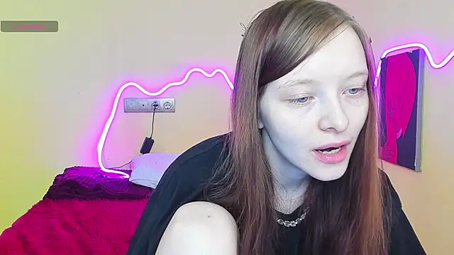 AliceHaris online show from September 19, 2025, 1:09 am