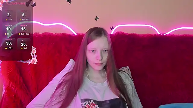 AliceHaris online show from December 19, 2025, 1:20 am