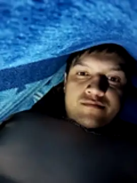 XyeseniaxseX online show from January 17, 2026, 8:18 am