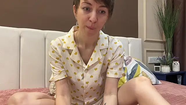 daniellia  online show from February 24, 2026, 9:21 am