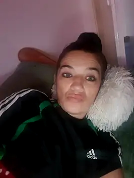 alinaalinutzq online show from October 11, 2025, 2:40 pm