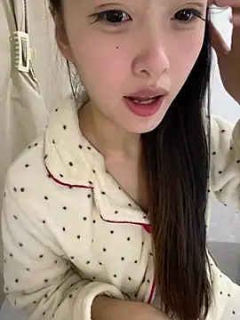 MengMeng0515 online show from May 1, 2026, 10:20 am