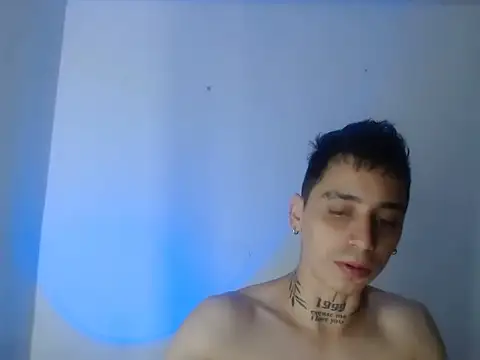 xalejo max online show from November 24, 2025, 8:58 am