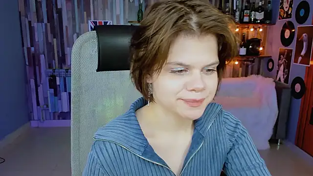 EllieMurler online show from January 14, 2026, 1:04 pm