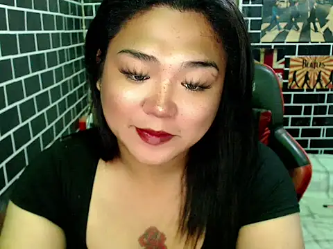 luluakovi 69 online show from September 22, 2025, 7:42 pm