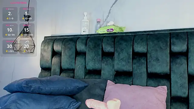 Snapshot of Bellarohs chatting on February 20, 2026, 1:46 am Bellarohs online show from February 20, 2026, 1:46 am