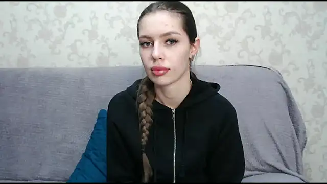 Snapshot of ArielGirl chatting on November 28, 2025, 8:58 am ArielGirl online show from November 28, 2025, 8:58 am