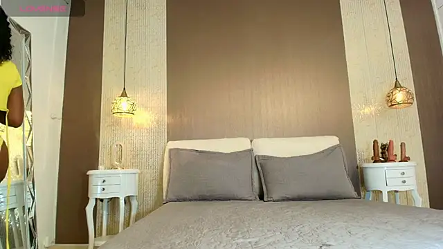 Tiifany Baker online show from October 4, 2025, 7:26 pm