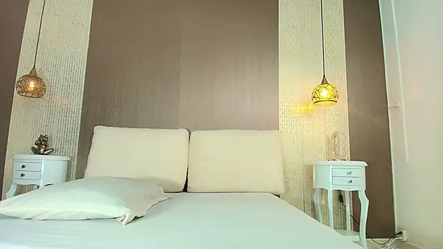 Tiifany Baker online show from March 5, 2026, 7:54 pm