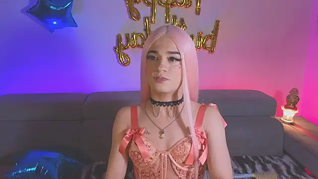 Snapshot of chloe_ember chatting on November 28, 2025, 4:12 am chloe ember online show from November 28, 2025, 4:12 am