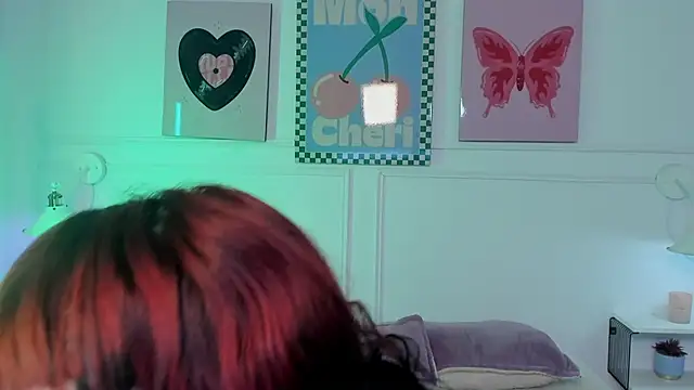 Zoe Lynch  online show from March 17, 2026, 11:35 am