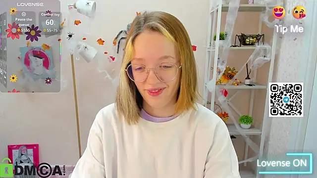 R0cket bunny online show from October 22, 2025, 1:05 am