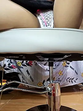 Nail Yummy online show from December 16, 2025, 12:31 pm