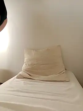 Fformesx online show from November 8, 2025, 10:30 am