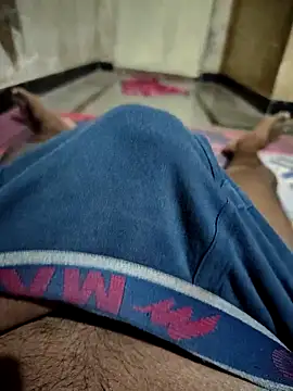 Exotic AJ online show from November 7, 2025, 3:05 pm