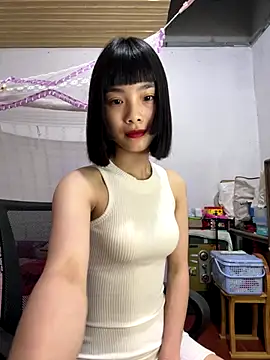 andymi1 online show from October 19, 2025, 2:36 am