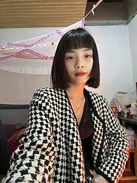 andymi1 online show from March 17, 2026, 4:37 am