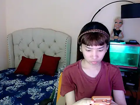 Snapshot of ShantalFoxxy_ chatting on February 17, 2026, 5:05 am ShantalFoxxy online show from February 17, 2026, 5:05 am