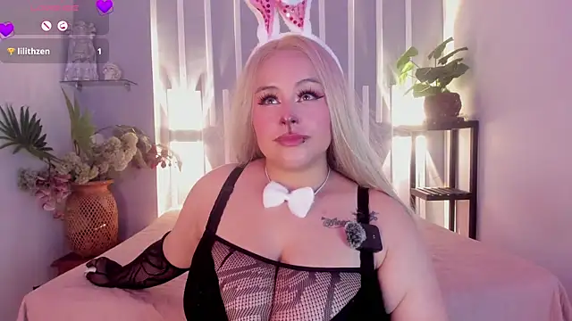 Snapshot of Celestte_beautiful chatting on October 31, 2025, 1:41 pm Celestte beautiful online show from October 31, 2025, 1:41 pm